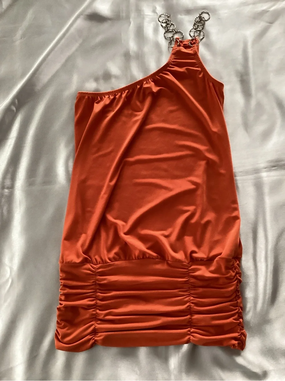 One-Shoulder Chain Strap Tangerine Ruched Top - Picture 3 of 3